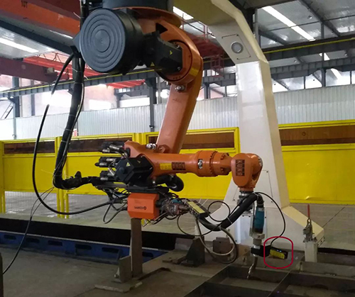 創(chuàng)想智控激光位移傳感器應用于焊縫尋位、掃描