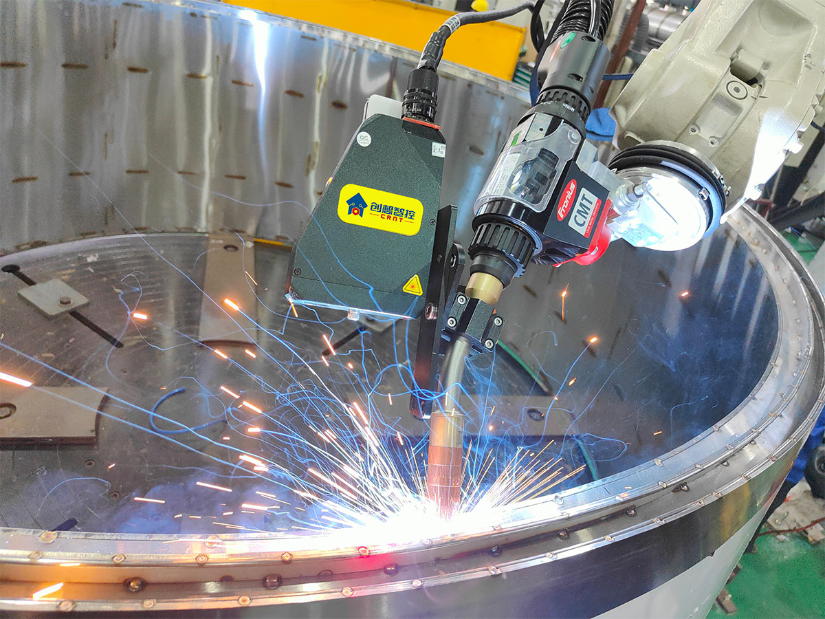 精準(zhǔn)對接：焊接機(jī)器人視覺定位系統(tǒng)如何革新制造工藝