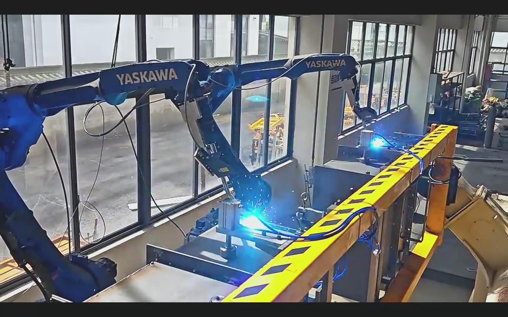 創(chuàng)想智控激光焊縫跟蹤器在變壓器油箱焊接中的應(yīng)用——安川機(jī)器人雙機(jī)協(xié)同解決方案 創(chuàng)想智控激光焊縫跟蹤器在變壓器油箱焊接中的應(yīng)用——安川機(jī)器人雙機(jī)協(xié)同解決方案